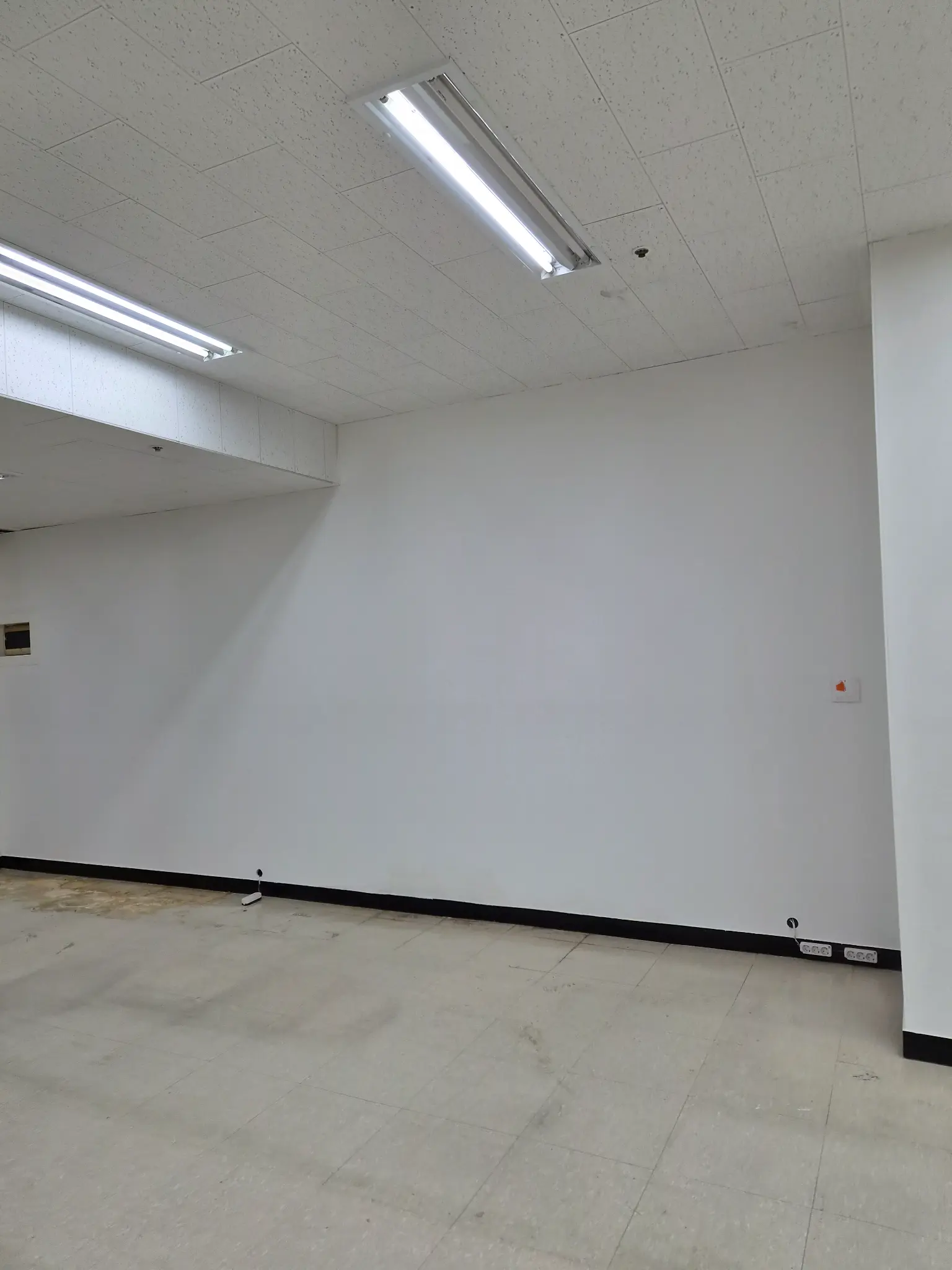 철거 완료 - 빈 공간