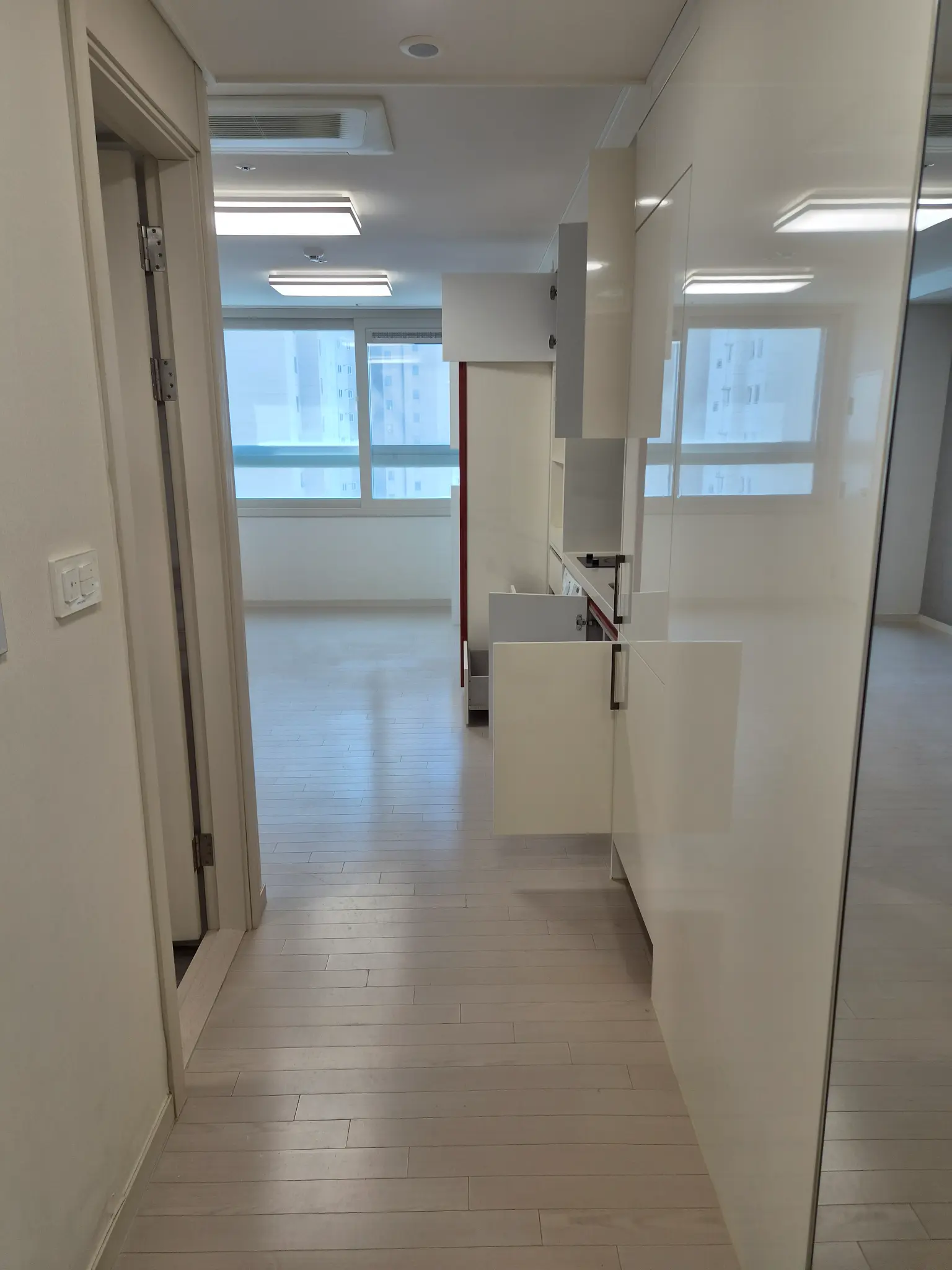 작업 완료 - 수납장/붙박이장